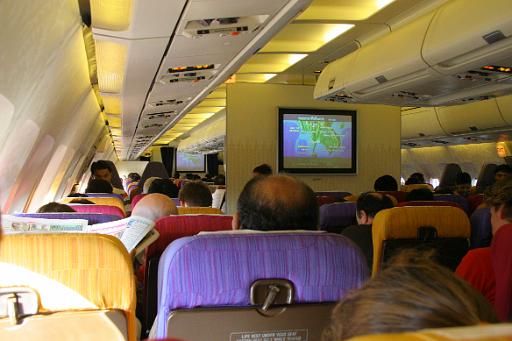 1019 Chiangmai-Bangkok-afscheid Bas en Yee.JPG